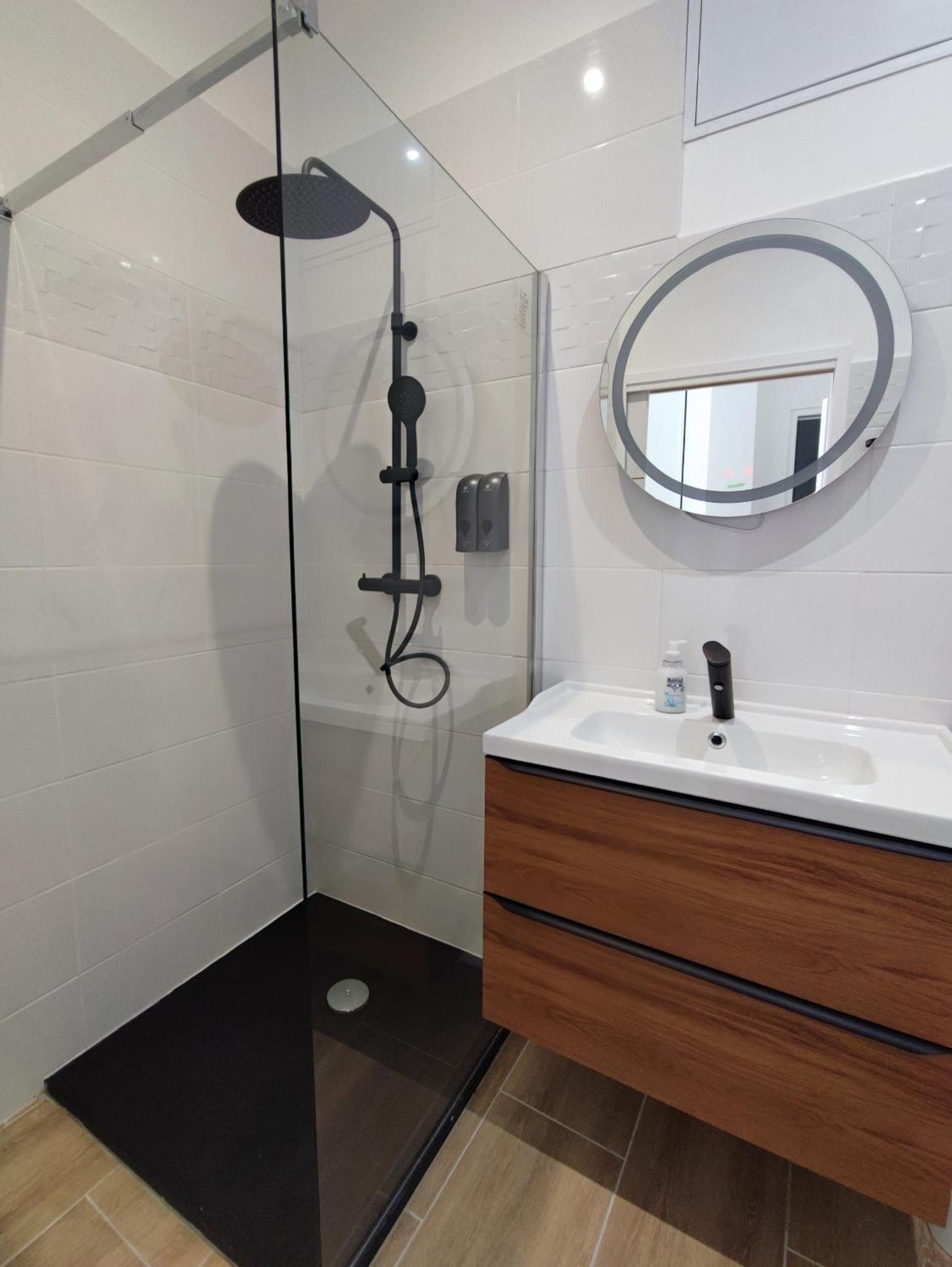 Escale Entre Cite Et Bastide Clim Wifi Smart Tv Apartment การ์กาซอน ภายนอก รูปภาพ